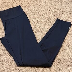 adidas Women’s Leggings 28” Color: Black Size: Large EUC Super Soft & Silky